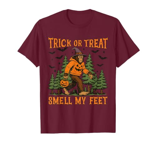 Bigfoot Halloween Costume Party Outfits Trick Or Treat Smell My Feet Bigfoot Halloween Sasquatch T-Shirt - size chart