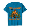 Bigfoot Halloween Costume Party Outfits Trick Or Treat Smell My Feet Bigfoot Halloween Sasquatch T-Shirt - size chart