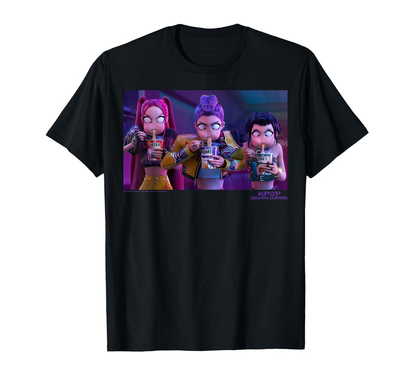 Kpop Demon Hunters Mira Rumi & Zoey Eating Ramyeon T-Shirt - Black