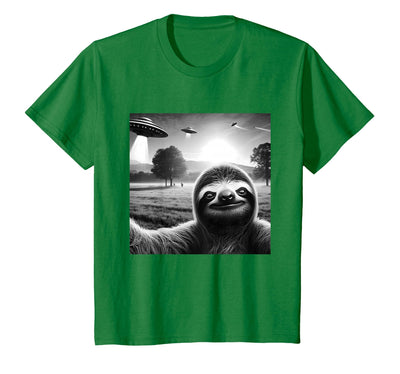 Sloth Ufo Selfie Awkward Sloth Funny Graphic Selfie with UFOs Weird Aliens T-Shirt