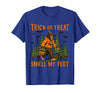 Bigfoot Halloween Costume Party Outfits Trick Or Treat Smell My Feet Bigfoot Halloween Sasquatch T-Shirt - Royal Blue