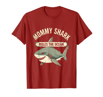 Mommy Shark Rules The Ocean Graphic Design T-Shirt