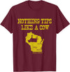 Funny Farm Nothing Tips Like A Cow Wisconsin T-Shirt - Unisex-Adults, Green, Small, Short Sleeve, Cotton, Polyester -