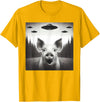Funny Pig Selfie With UFOs Funny Pig Selfie UFO Alien Humor Vintage Print Art Design T-Shirt - Golden Yellow