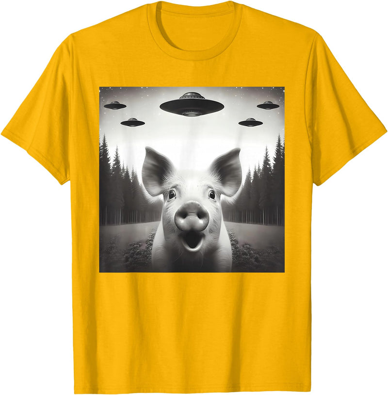 Funny Pig Selfie With UFOs Funny Pig Selfie UFO Alien Humor Vintage Print Art Design T-Shirt - Golden Yellow