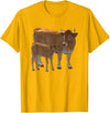Bauernhof-Tiere von CSForest Aubrac Cow and Aubrac Calf Cattle Farm Animals T-Shirt - Golden Yellow