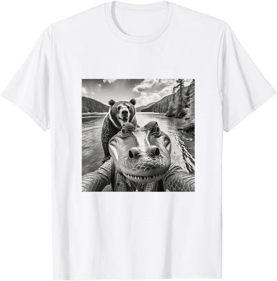 Funny Graphic Alligator Selfie with Bear in Woods Weird T-Shirt