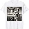 ÄLlamaAlpacaCo. Funny Llama Alpaca Selfie UFOs T-Shirt - White