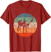 Retro Watusi Gift for Men, Women, Dad & Mom Retro Cow Silhouette - Cattle Farmer Vintage Watusi T-Shirt - Cranberry Red