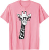 Giraffe with Glasses Zoo Animal Giraffe with Glasses for Zoo Animal Lovers T-Shirt - Pink