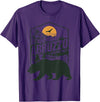 Outfit per Trekking ed Escursioni in Abruzzo Abruzzo Adventure Awaits Marsican Abruzzese Bear T-Shirt - Purple