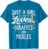 Giraffe Memme Just A Girl Who Loves Giraffes And Pickles Giraffe Gift T-Shirt - Sapphire Blue