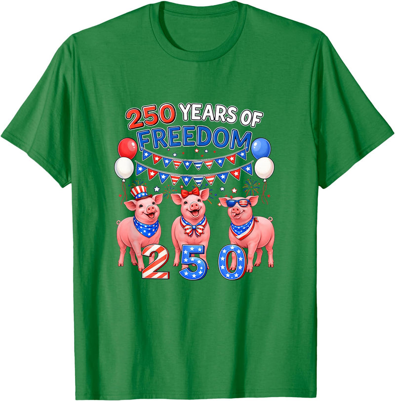 Farmer 4th Of July Costume 250th Freedom 4th of July US Flag Fireworks Three Cute Pigs T-Shirt - Kelly Green
