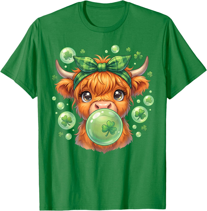 St. Patricks Day Highland Cow Blowing Bubblegum Celebrate St Patricks Day T-Shirt - Kelly Green