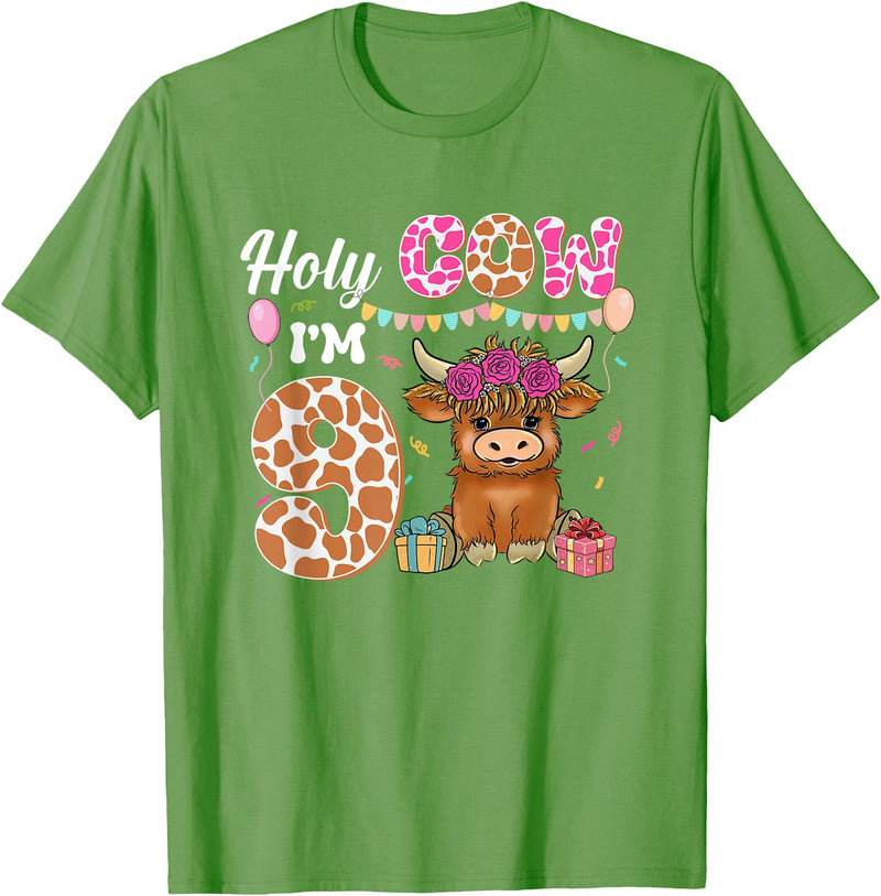 Holy Cow I'm 9 Highland Cow 9th Birthday Holy Cow I'm 9 Highland Cow Farming 9th Birthday 9 Years Old T-Shirt - Grass Green