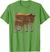 Bauernhof-Tiere von CSForest Aubrac Cow and Aubrac Calf Cattle Farm Animals T-Shirt - Grass Green