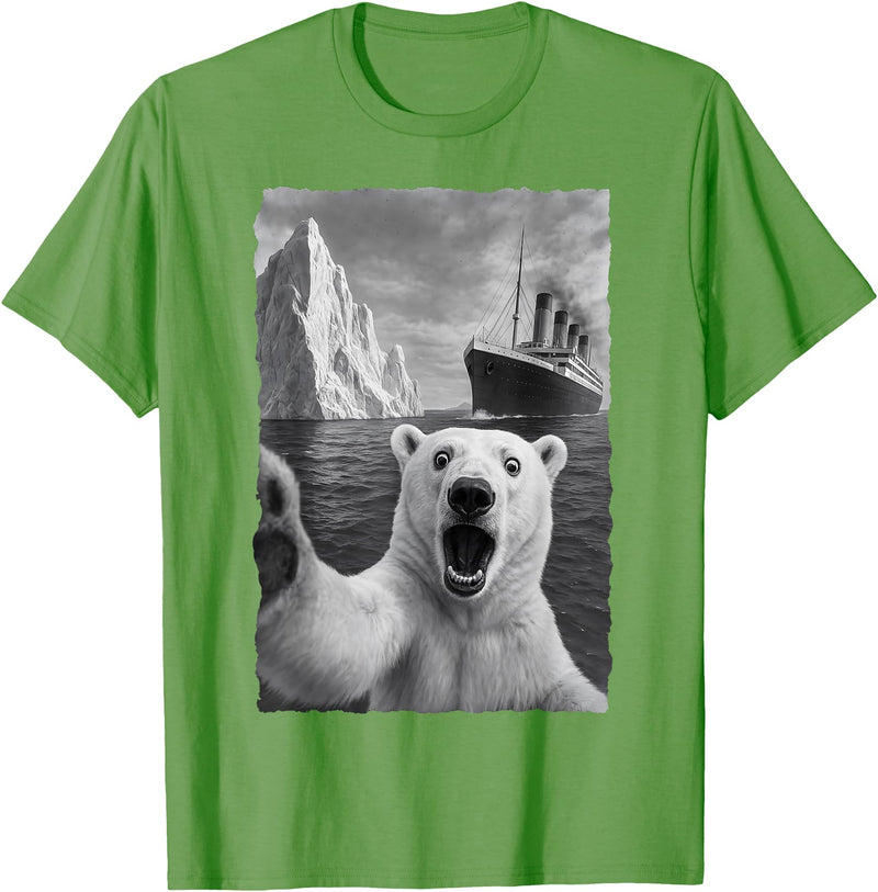 Funny Polar Bear Selfie Titanic T-Shirt - Grass Green