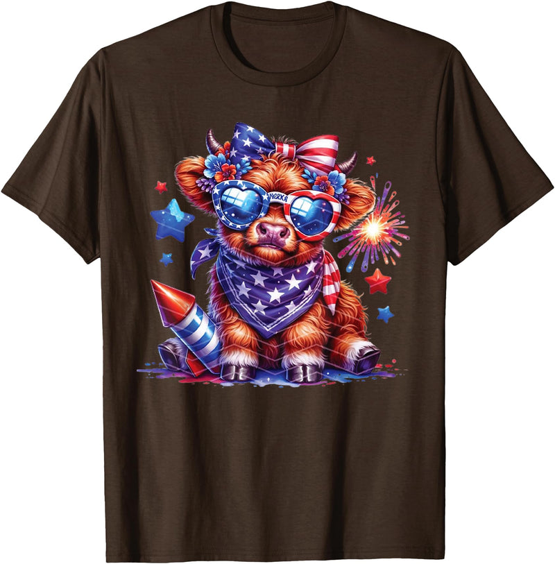 July 4th Highland Cow Farm Lovers America Costume Cute Highland Cow Florals 4th of July USA Flag Patriotic Cow T-Shirt -