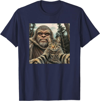 Threadrock Cat Bigfoot Sasquatch Selfie Photo Funny Retro Classic Humor T-Shirt