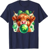 Cute Highland Cow Hilarious Shamrock Themed Highland Cow Blowing Bubblegum Celebrate St Patricks Day T-Shirt - Navy Blue