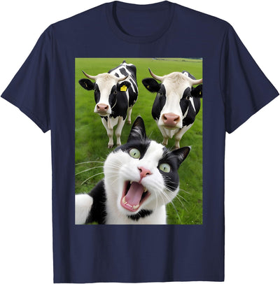 Deep Impression Funny Black and White Cat Cow Selfie T-Shirt