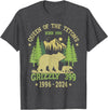 Vintage National Park Outfits Bear Lovers Apparel. Queen Of The Tetons Grizzly 399 National Park 1996-2024 T-Shirt - Dark Heather Grey