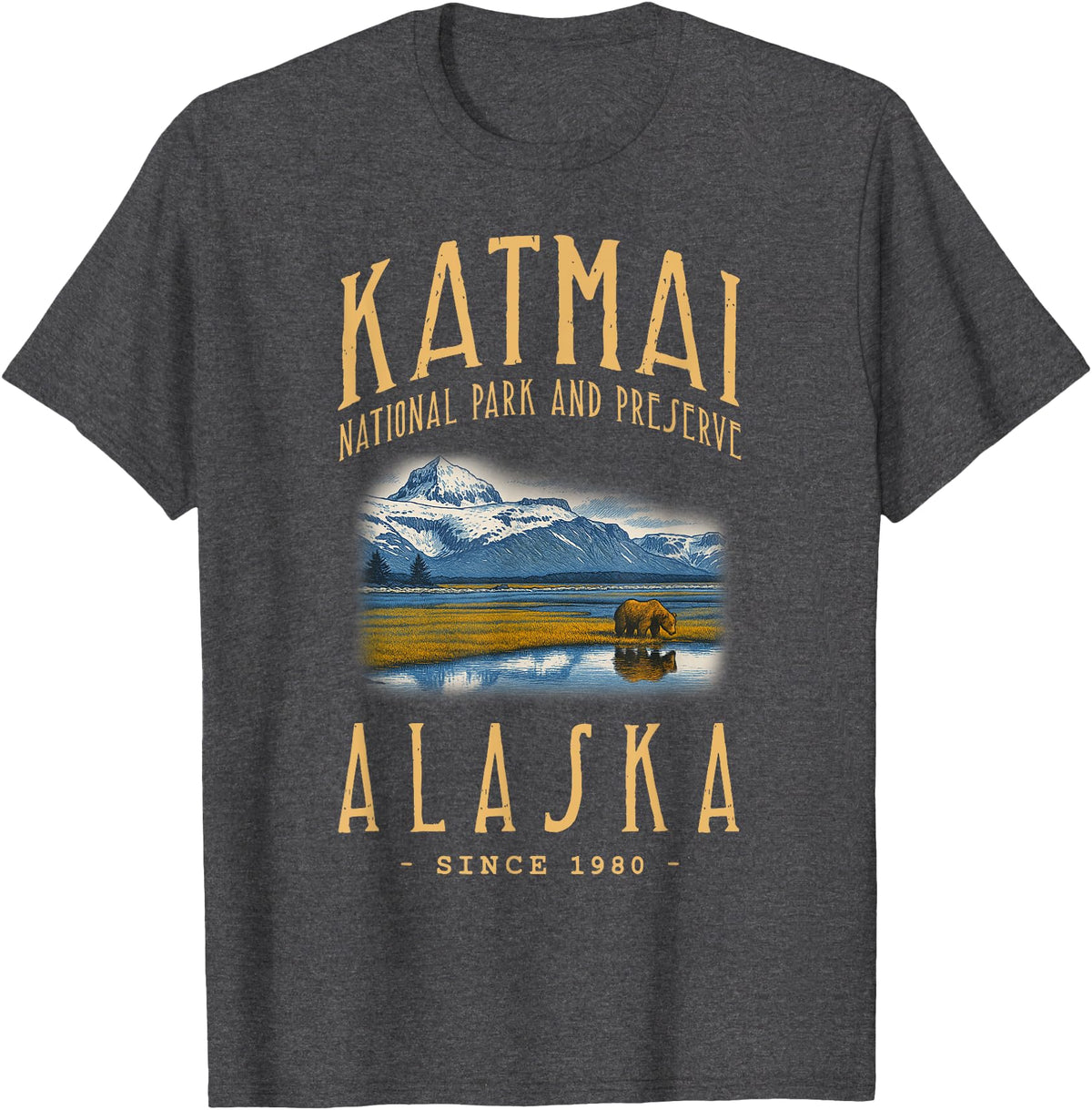 WILDLIFE NATIONAL PARK DESIGNS OF ALASKA KATMAI NATIONAL PARK, ALASKA. CAMPING, HIKER T-Shirt - Dark Heather Grey