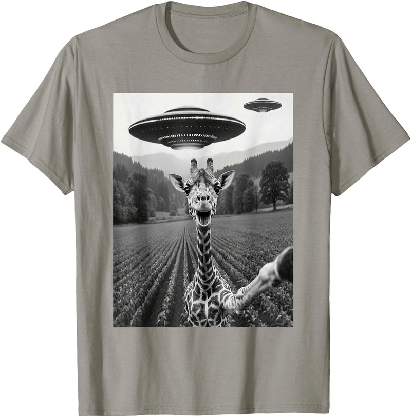 Toto17 Giraffe Lover Co. Giraffe Selfie with Alien UFO Funny Giraffe Lover Men Women T-Shirt - Slate Grey