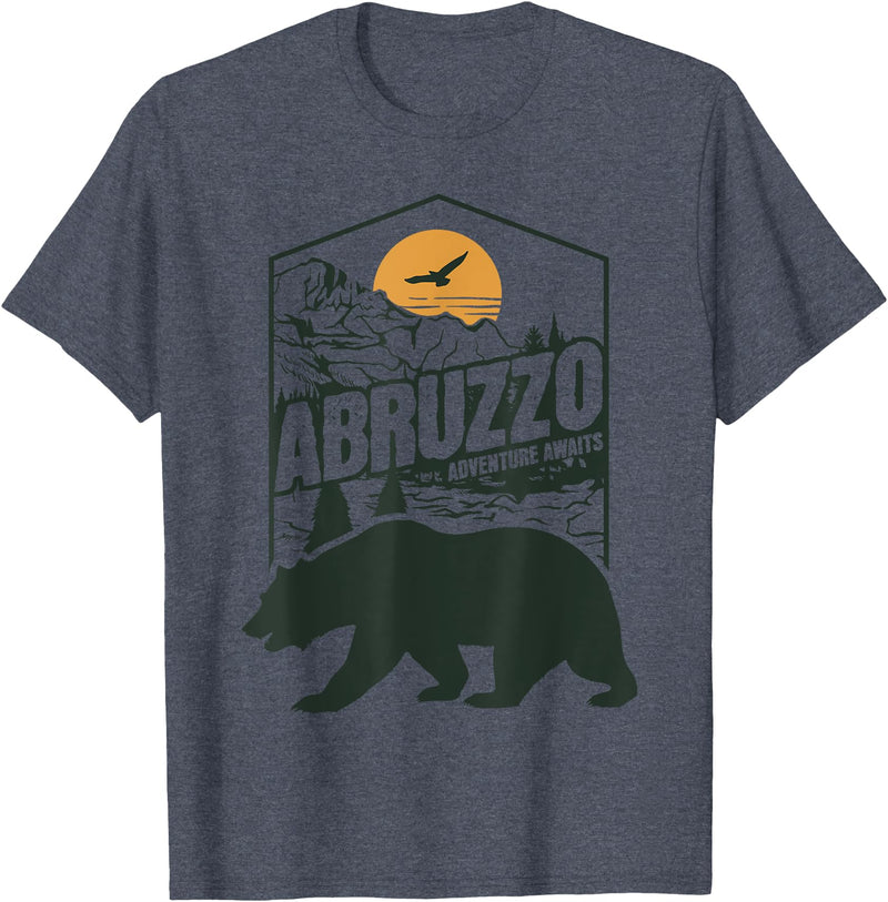 Outfit per Trekking ed Escursioni in Abruzzo Abruzzo Adventure Awaits Marsican Abruzzese Bear T-Shirt - Heather Blue