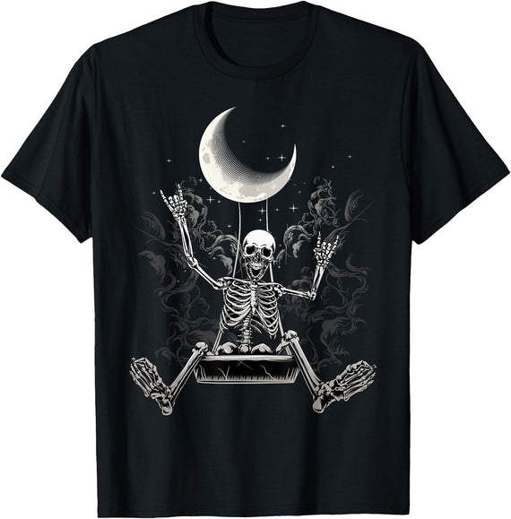 Skeleton Love Halloween Moon Skeleton Rock On Hand Spooky Halloween Rock Concerts T-Shirt - Black