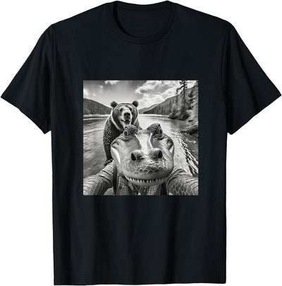 Funny Graphic Alligator Selfie with Bear in Woods Weird T-Shirt
