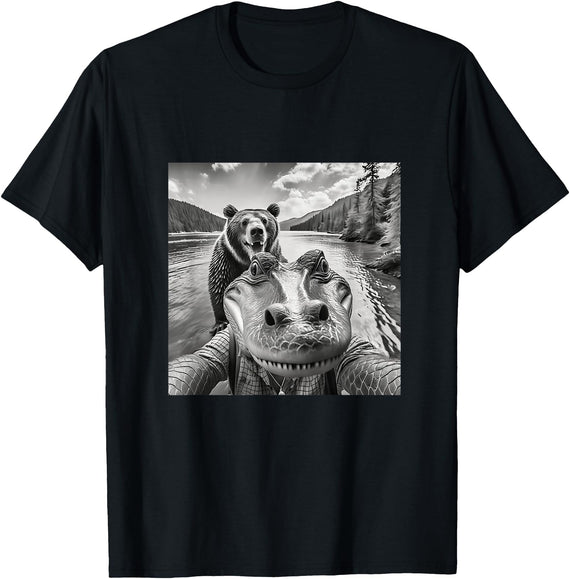 A1a Life Funny Graphic Tee Alligator Selfie with Bear in Woods Weird T-Shirt - Black