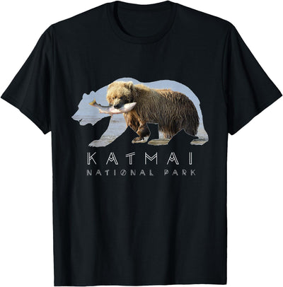 Alaskan Bear Katmai National Park Lake Image Alaska Souvenir T-Shirt