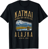 WILDLIFE NATIONAL PARK DESIGNS OF ALASKA KATMAI NATIONAL PARK, ALASKA. CAMPING, HIKER T-Shirt - Black