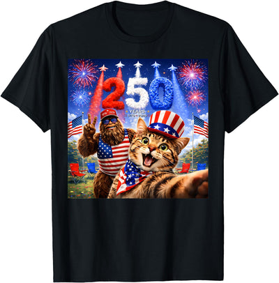 250th Anniversary Patriotic Gifts For Men Women Cat Selfie with Bigfoot 4th of July 250 Anniversary USA T-Shirt
