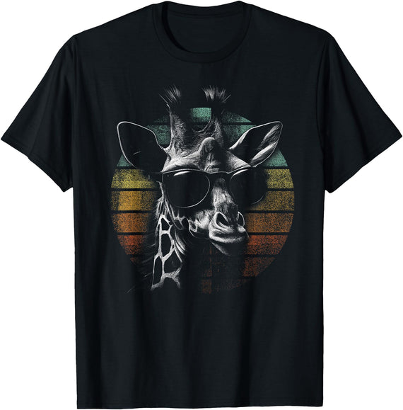 Vintage Giraffe Apparel. Giraffe Vintage Sunglasses Funny Retro African Animal T-Shirt - Black
