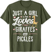 Giraffe Memme Just A Girl Who Loves Giraffes And Pickles Giraffe Gift T-Shirt - Olive Green